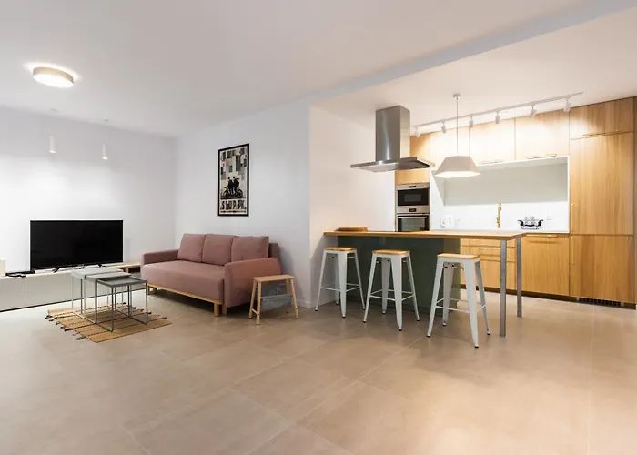 Przestronny Parking By Neartopl Apartamento *