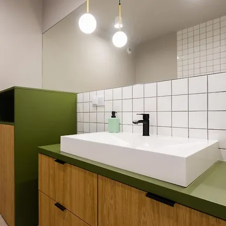 Przestronny Parking By Neartopl